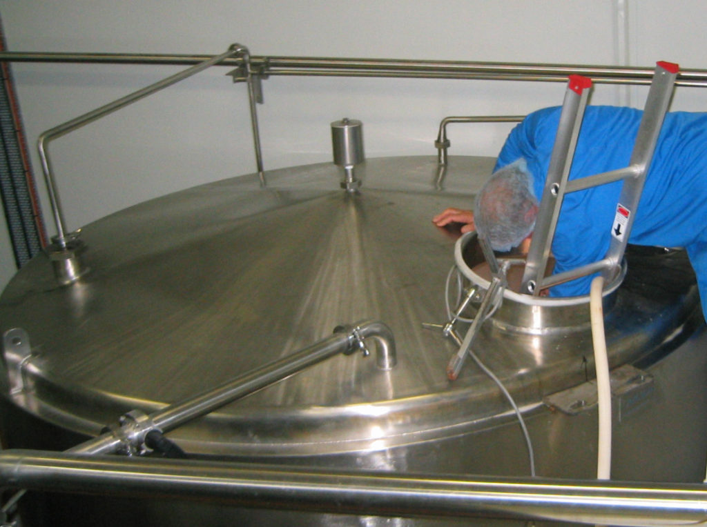 Commercial, Domestic or Home Water Tank Cleaning Services